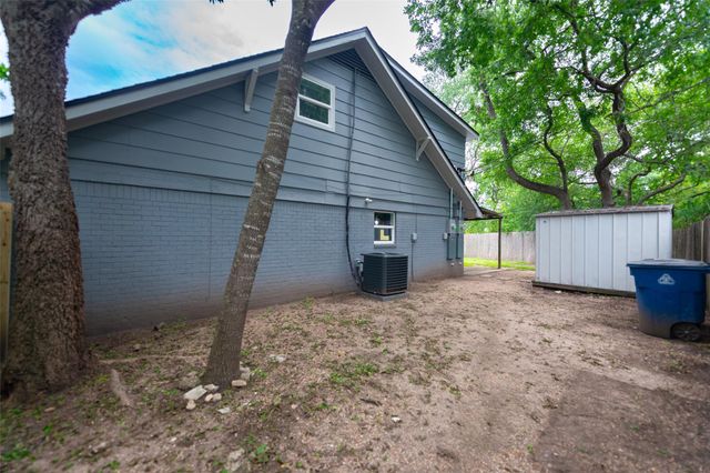 7303 Whispering Creek CIR A & B, Austin, TX 78736