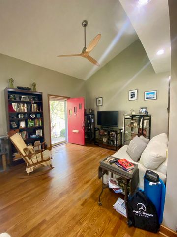 1666 Glenway Lane, Huntington, WV 25701