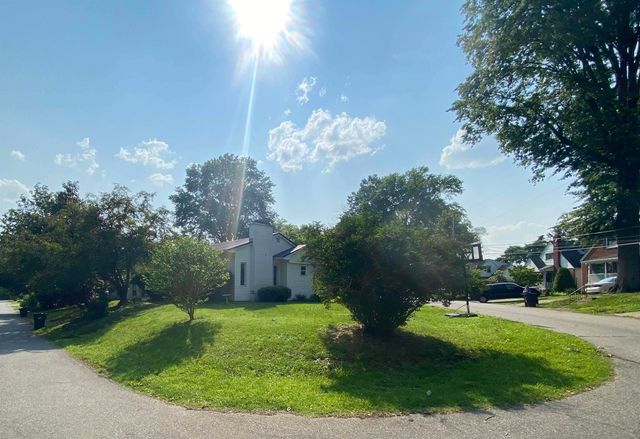 1666 Glenway Lane, Huntington, WV 25701