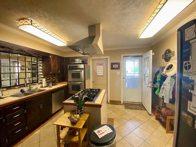 1666 Glenway Lane, Huntington, WV 25701