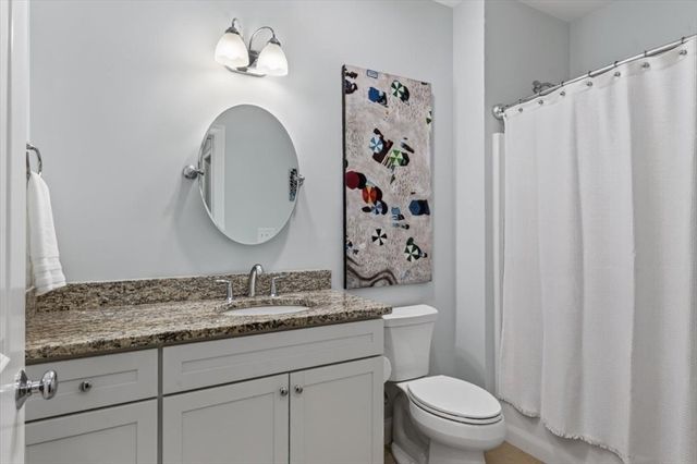 2 Longwood Lane 204, Hanover, MA 02339