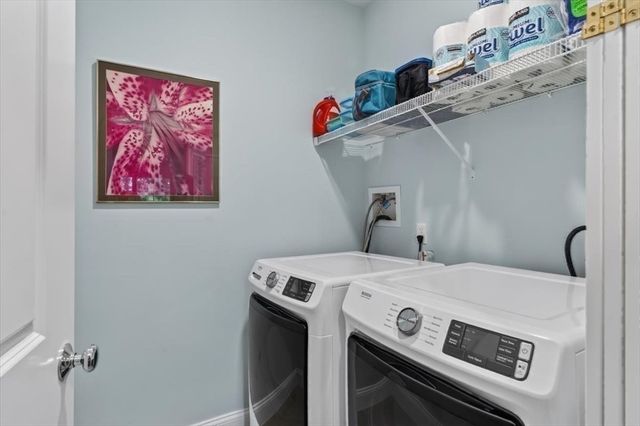 2 Longwood Lane 204, Hanover, MA 02339