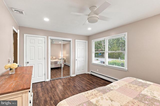 2215 LONGWOOD DR, Forked River, NJ 08731