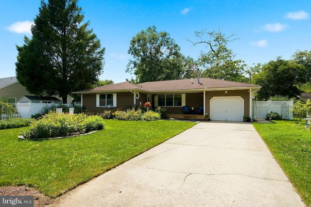 2215 LONGWOOD DR, Forked River, NJ 08731