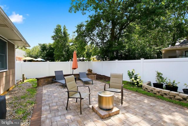 2215 LONGWOOD DR, Forked River, NJ 08731