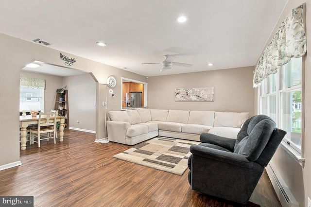 2215 LONGWOOD DR, Forked River, NJ 08731