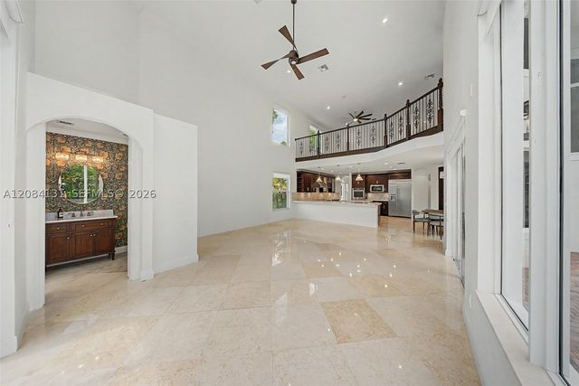 11406 Canyon Maple Blvd, Davie, FL 33330
