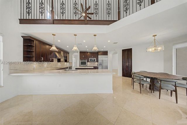 11406 Canyon Maple Blvd, Davie, FL 33330