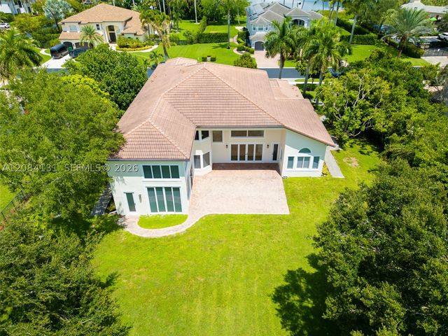 11406 Canyon Maple Blvd, Davie, FL 33330
