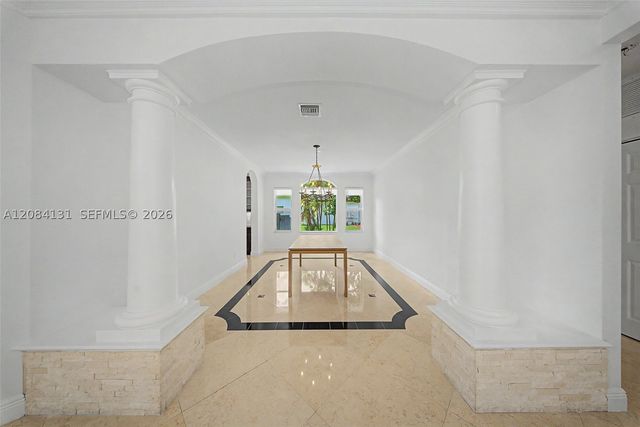 11406 Canyon Maple Blvd, Davie, FL 33330