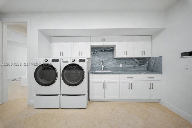 11406 Canyon Maple Blvd, Davie, FL 33330