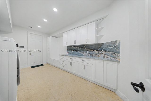 11406 Canyon Maple Blvd, Davie, FL 33330