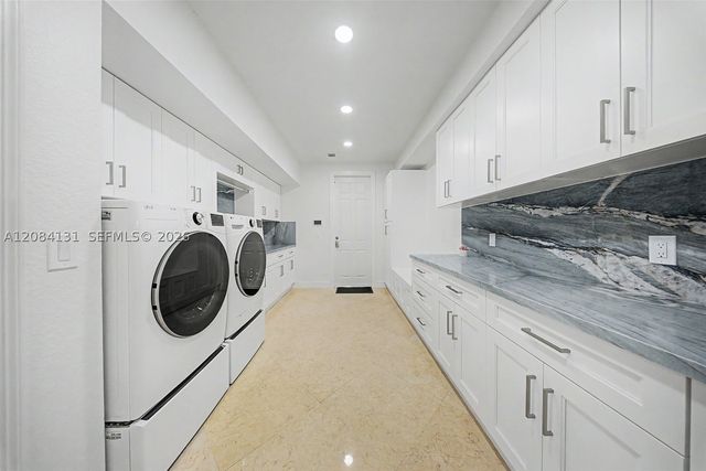 11406 Canyon Maple Blvd, Davie, FL 33330