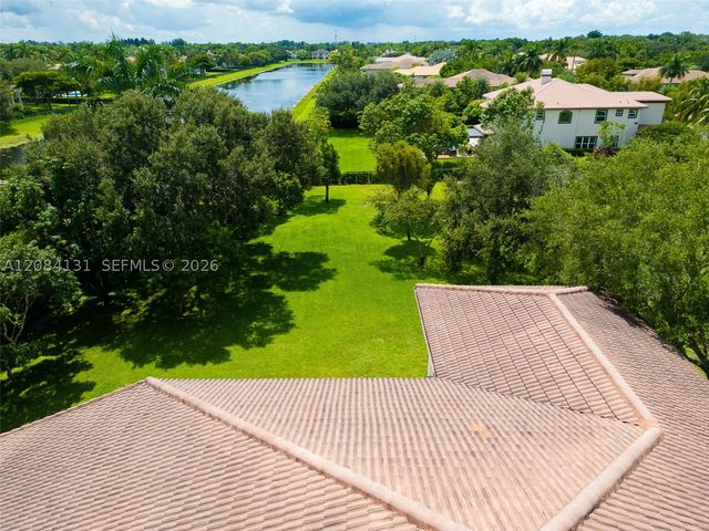 11406 Canyon Maple Blvd, Davie, FL 33330