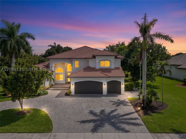 11406 Canyon Maple Blvd, Davie, FL 33330
