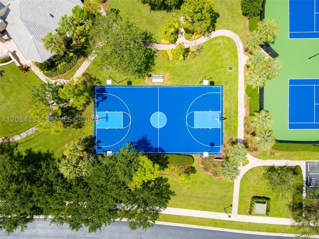 11406 Canyon Maple Blvd, Davie, FL 33330