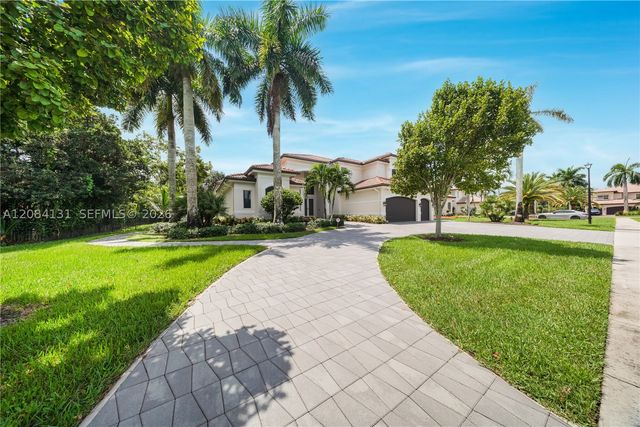 11406 Canyon Maple Blvd, Davie, FL 33330