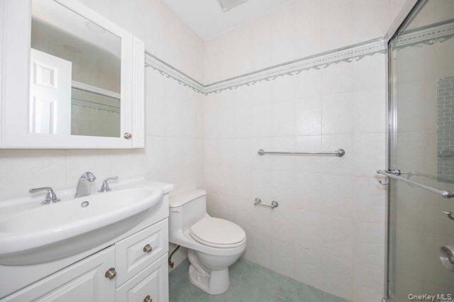 24 Wood Lane, Levittown, NY 11756