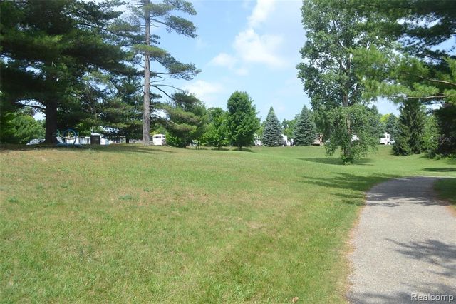 1140 S Ortonville Rd Unit 98 Road, Ortonville, MI 48462