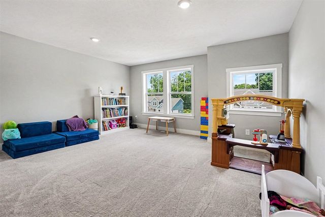 5927 Boxthorn Trail, Kalamazoo, MI 49009
