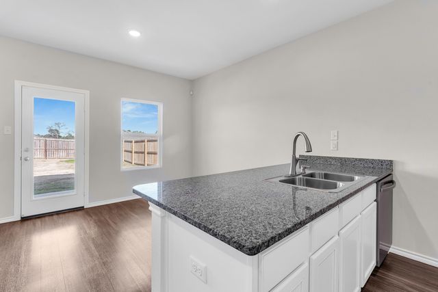 1124 Mission Creek, Longview, TX 75601