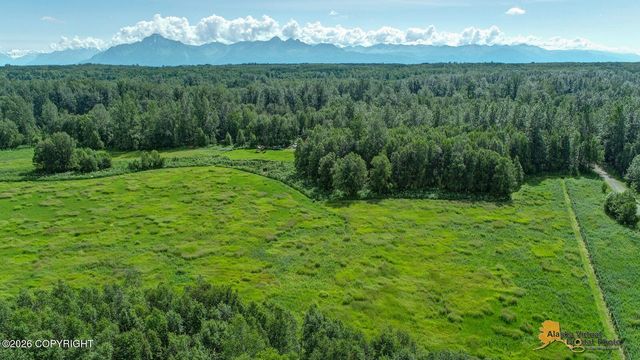 7063 N Champion Road, Wasilla, AK 99654