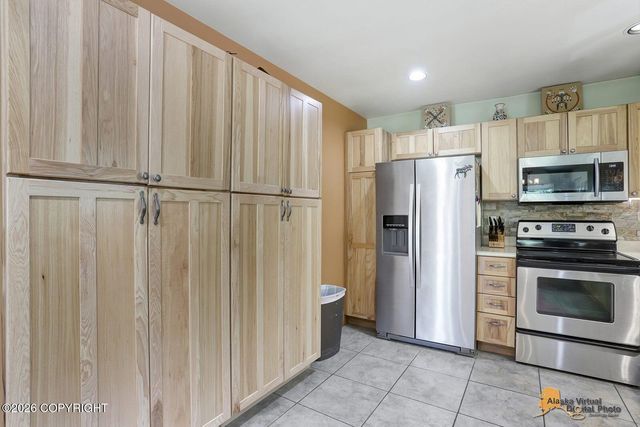 7063 N Champion Road, Wasilla, AK 99654
