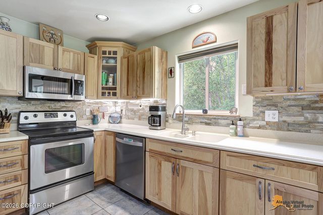 7063 N Champion Road, Wasilla, AK 99654