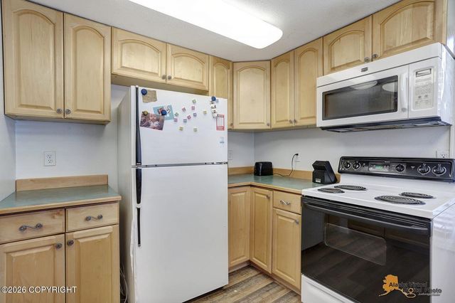 7063 N Champion Road, Wasilla, AK 99654