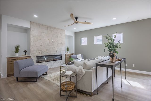 10982 Village Ridge Lane, Las Vegas, NV 89135