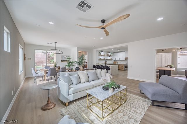 10982 Village Ridge Lane, Las Vegas, NV 89135