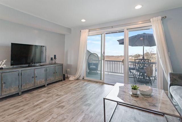 571 Winnacunnet Rd Unit 3, Hampton, NH 03842