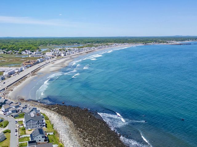 571 Winnacunnet Rd Unit 3, Hampton, NH 03842