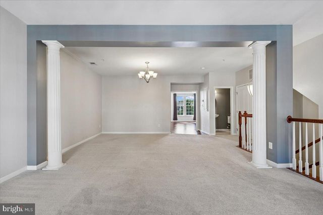 7481 BRUNSON CIR, Gainesville, VA 20155