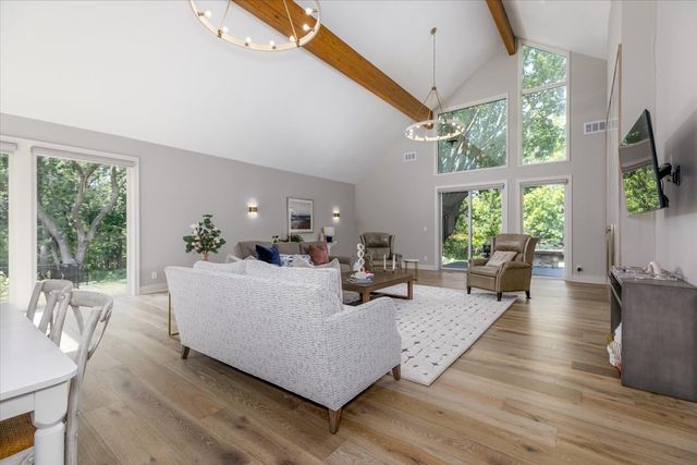 12251 Maffitt Lake Road, Cumming, IA 50061