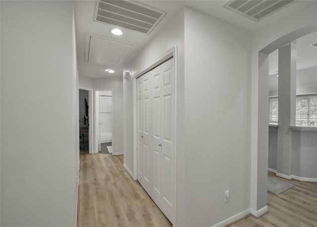 5307 Aspen Lake Court, Houston, TX 77345