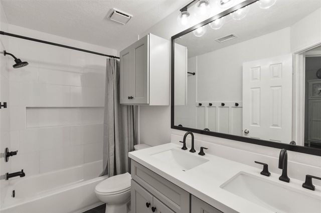 5307 Aspen Lake Court, Houston, TX 77345