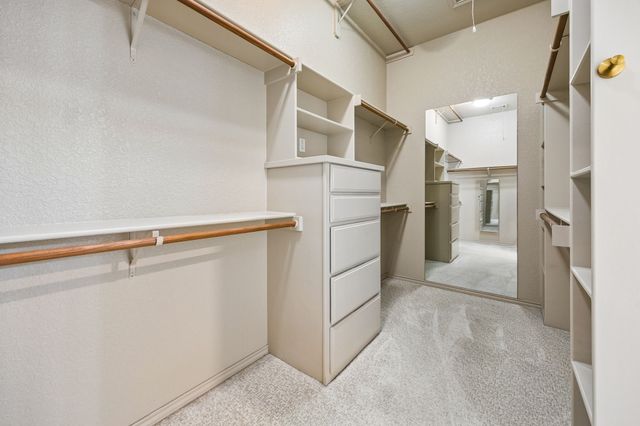 837 Thomas Crossing Drive, Fort Worth, TX 76028