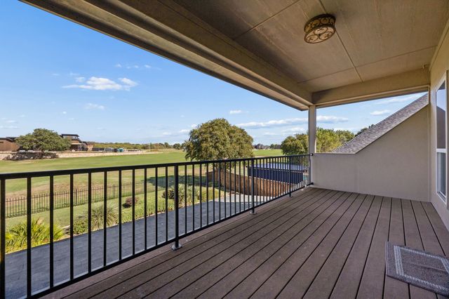 837 Thomas Crossing Drive, Fort Worth, TX 76028