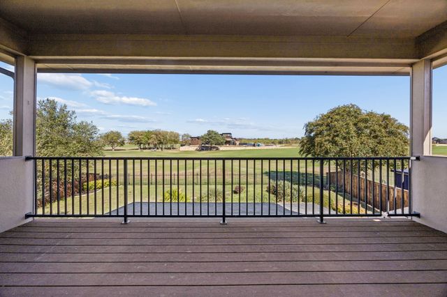 837 Thomas Crossing Drive, Fort Worth, TX 76028