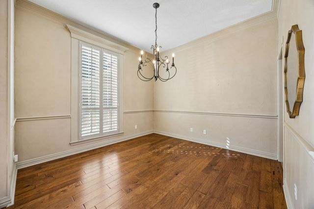 837 Thomas Crossing Drive, Fort Worth, TX 76028