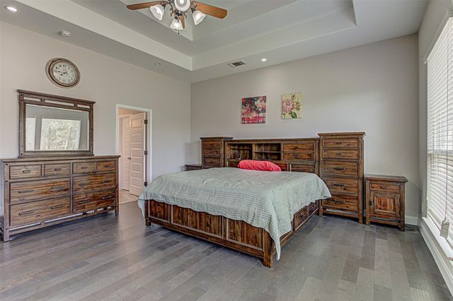 105 Arbors CIR, Elgin, TX 78621