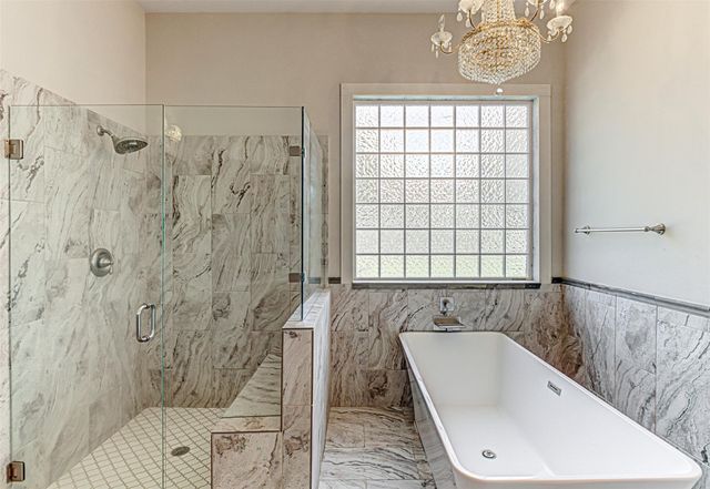 105 Arbors CIR, Elgin, TX 78621