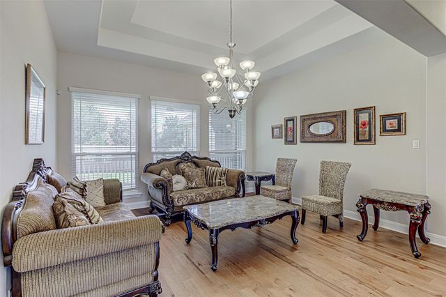 105 Arbors CIR, Elgin, TX 78621