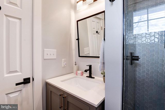 406 YALE DR, Alexandria, VA 22314