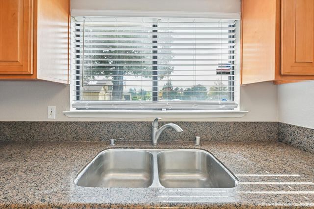 8501 Center Pkwy, Sacramento, CA 95823