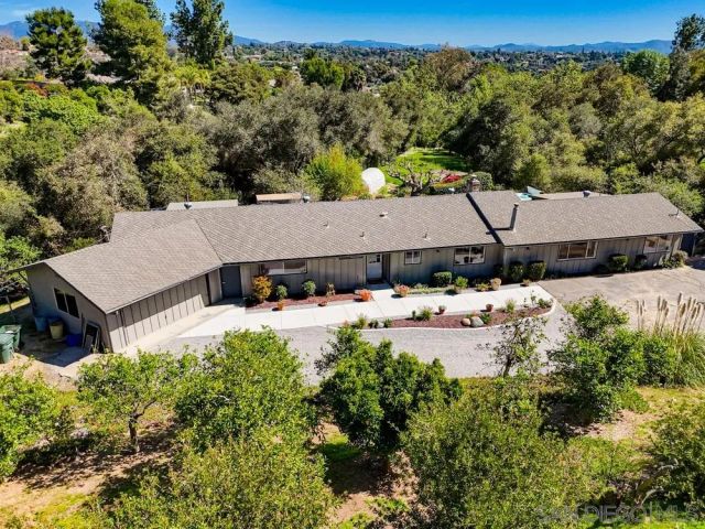 2824 Olive Hill Road, Fallbrook, CA 92028