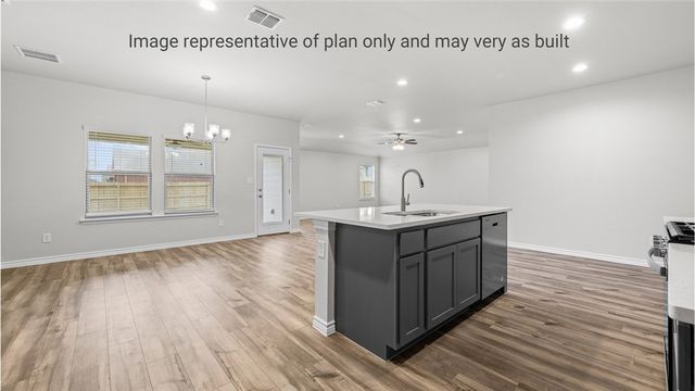 1434 Irigoyen St, Corpus Christi, TX 78415