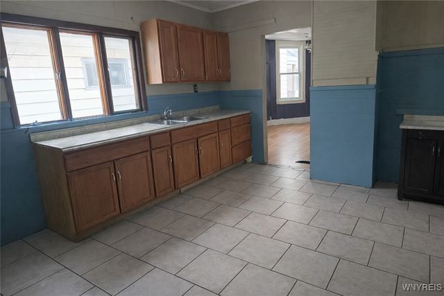 35 Shepard Street, Buffalo, NY 14212