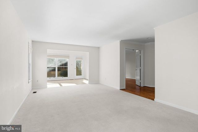 3402 WALNUT HILL CT, Falls Church, VA 22042